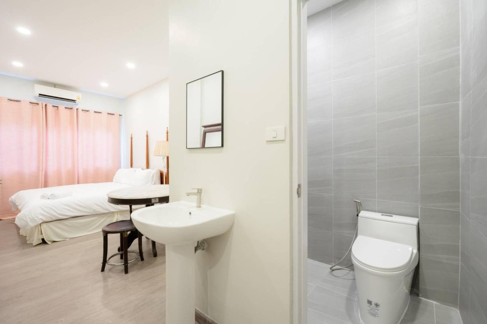 Hidden Dragon V Yaowarat Road Apartman Bangkok Kültér fotó